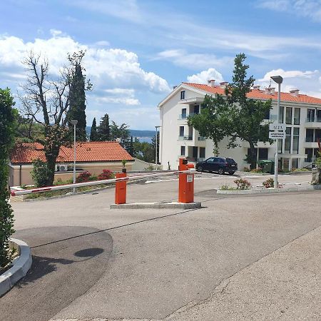 Apartments Ines Selce Bagian luar foto