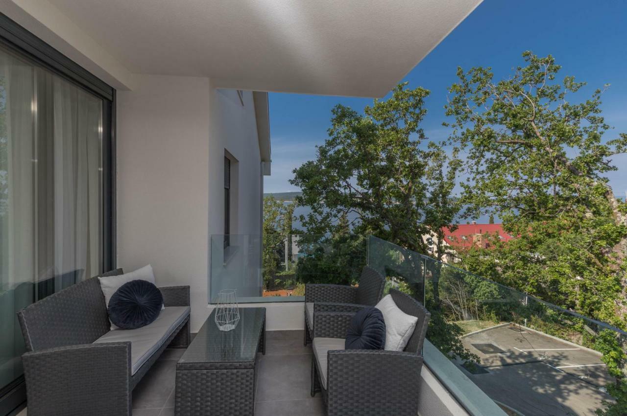 Apartments Ines Selce Bagian luar foto